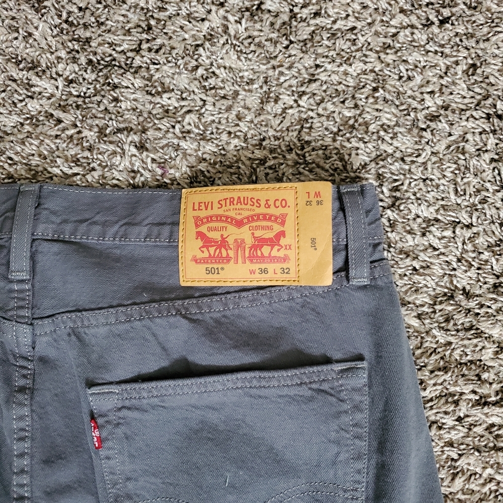 Jeans - Picture 3 of 3